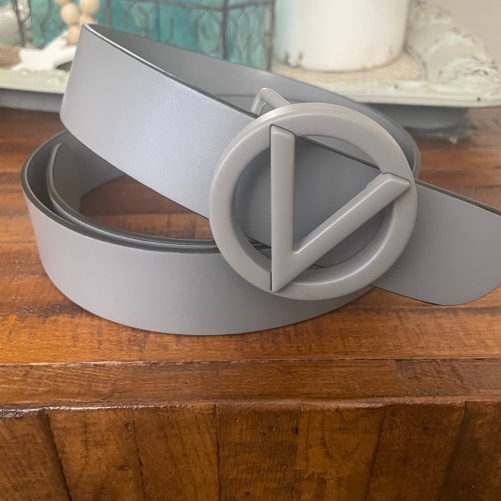 Valentino Gray 1.5” leather belt sz XL 38-44 New!